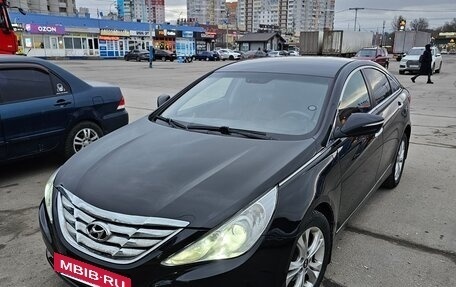 Hyundai Sonata VI, 2010 год, 950 000 рублей, 2 фотография