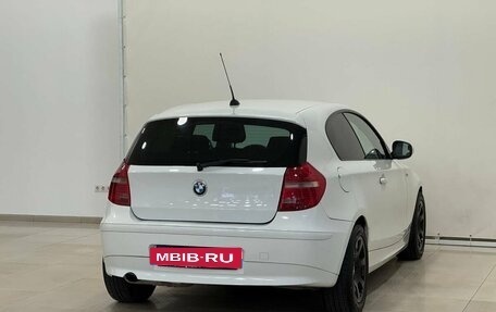 BMW 1 серия, 2010 год, 830 000 рублей, 6 фотография