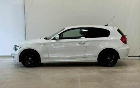 BMW 1 серия, 2010 год, 830 000 рублей, 10 фотография