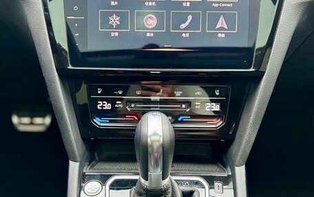 Volkswagen Passat CC, 2022 год, 2 600 008 рублей, 9 фотография