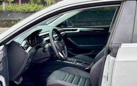 Volkswagen Passat CC, 2022 год, 2 600 008 рублей, 5 фотография