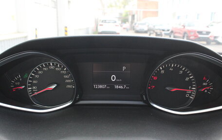 Peugeot 308 II, 2014 год, 990 000 рублей, 20 фотография