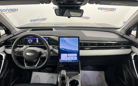 Geely Atlas, 2024 год, 2 800 000 рублей, 8 фотография
