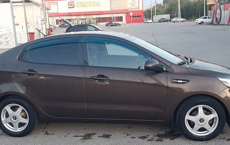 KIA Rio III рестайлинг, 2015 год, 1 075 000 рублей, 2 фотография