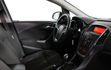 Opel Astra J, 2013 год, 669 990 рублей, 18 фотография