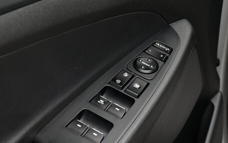 Hyundai Tucson III, 2017 год, 2 099 000 рублей, 12 фотография