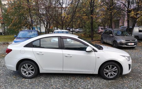 Chevrolet Cruze II, 2013 год, 900 000 рублей, 2 фотография