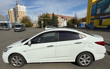 Hyundai Solaris II рестайлинг, 2011 год, 730 000 рублей, 4 фотография