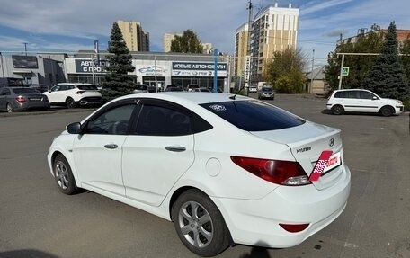 Hyundai Solaris II рестайлинг, 2011 год, 730 000 рублей, 5 фотография