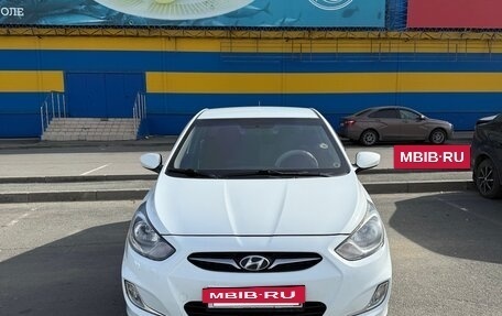 Hyundai Solaris II рестайлинг, 2011 год, 730 000 рублей, 2 фотография
