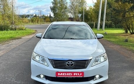 Toyota Camry, 2012 год, 1 350 000 рублей, 2 фотография