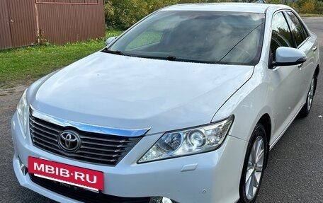 Toyota Camry, 2012 год, 1 350 000 рублей, 8 фотография