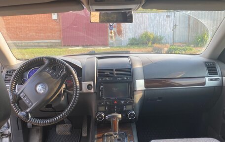 Volkswagen Touareg III, 2005 год, 730 000 рублей, 6 фотография