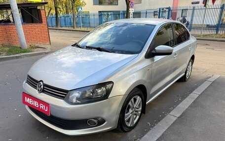 Volkswagen Polo VI (EU Market), 2011 год, 500 000 рублей, 3 фотография