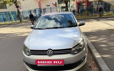 Volkswagen Polo VI (EU Market), 2011 год, 500 000 рублей, 2 фотография