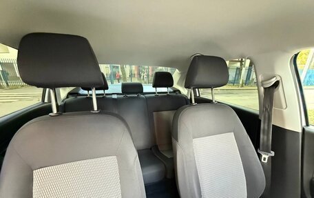 Volkswagen Polo VI (EU Market), 2011 год, 500 000 рублей, 23 фотография