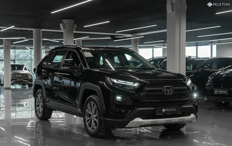 Toyota RAV4, 2025 год, 4 150 000 рублей, 2 фотография