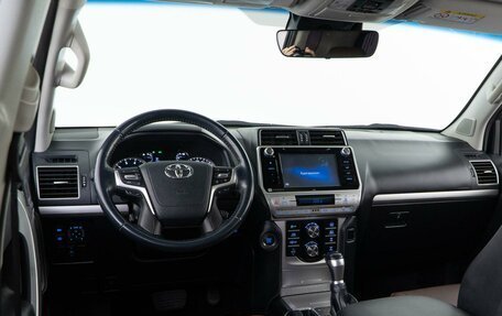 Toyota Land Cruiser Prado 150 рестайлинг 2, 2018 год, 5 998 321 рублей, 8 фотография