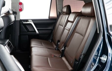 Toyota Land Cruiser Prado 150 рестайлинг 2, 2018 год, 5 998 321 рублей, 11 фотография