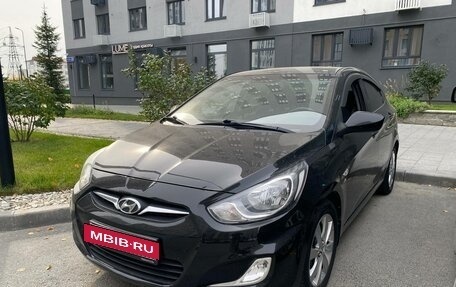 Hyundai Solaris II рестайлинг, 2014 год, 960 000 рублей, 2 фотография