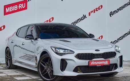 KIA Stinger I, 2017 год, 2 470 000 рублей, 3 фотография