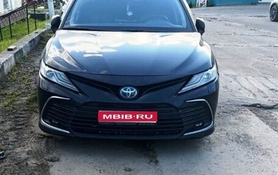 Toyota Camry, 2021 год, 2 300 000 рублей, 1 фотография