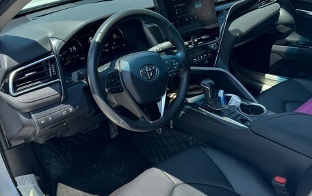 Toyota Camry, 2023 год, 3 950 000 рублей, 5 фотография