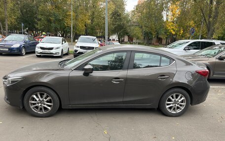 Mazda 3, 2017 год, 2 100 000 рублей, 3 фотография