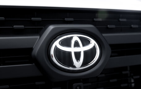 Toyota RAV4, 2025 год, 4 499 000 рублей, 10 фотография