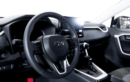 Toyota RAV4, 2025 год, 4 499 000 рублей, 15 фотография