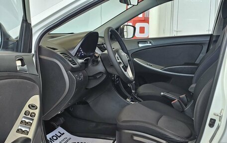 Hyundai Solaris II рестайлинг, 2015 год, 1 355 000 рублей, 10 фотография
