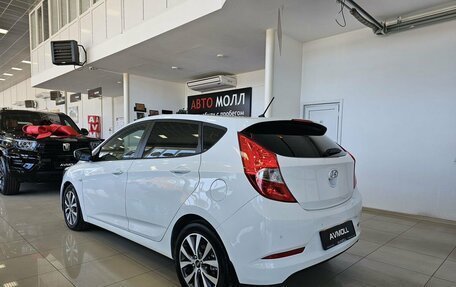 Hyundai Solaris II рестайлинг, 2015 год, 1 355 000 рублей, 9 фотография