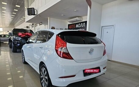Hyundai Solaris II рестайлинг, 2015 год, 1 355 000 рублей, 8 фотография