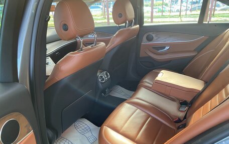 Mercedes-Benz E-Класс, 2019 год, 3 470 000 рублей, 11 фотография