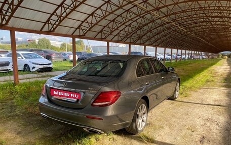 Mercedes-Benz E-Класс, 2019 год, 3 470 000 рублей, 3 фотография