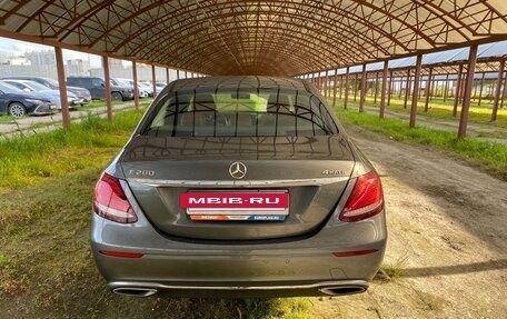 Mercedes-Benz E-Класс, 2019 год, 3 470 000 рублей, 5 фотография