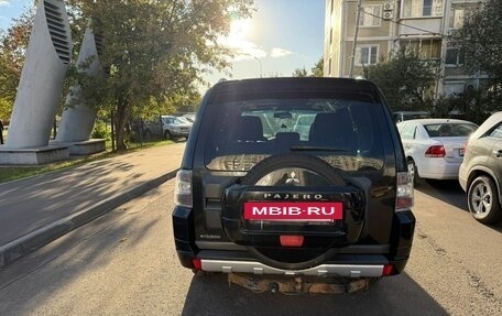 Mitsubishi Pajero IV, 2011 год, 1 700 000 рублей, 2 фотография