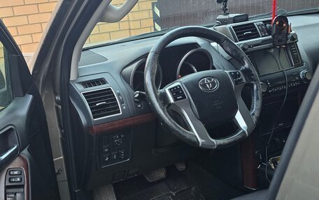 Toyota Land Cruiser Prado 150 рестайлинг 2, 2016 год, 3 750 000 рублей, 4 фотография