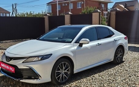 Toyota Camry, 2024 год, 3 600 000 рублей, 2 фотография
