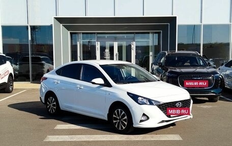 Hyundai Solaris II рестайлинг, 2020 год, 1 300 000 рублей, 2 фотография