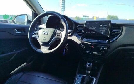 Hyundai Solaris II рестайлинг, 2020 год, 1 300 000 рублей, 14 фотография