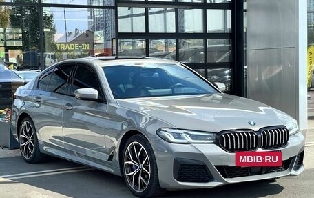 BMW 5 серия, 2020 год, 3 950 000 рублей, 3 фотография