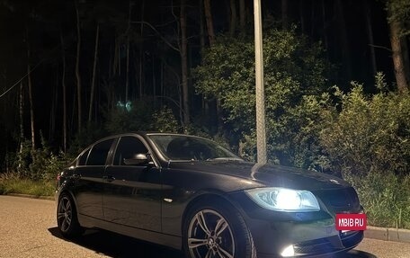 BMW 3 серия, 2006 год, 700 000 рублей, 10 фотография