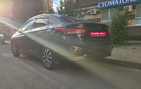 Hyundai Solaris II рестайлинг, 2019 год, 1 399 999 рублей, 2 фотография