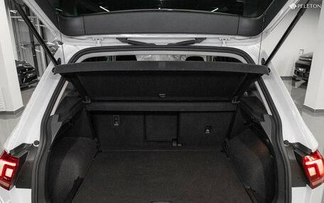 Volkswagen Tiguan II, 2021 год, 2 370 000 рублей, 7 фотография