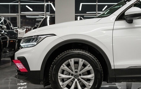 Volkswagen Tiguan II, 2021 год, 2 370 000 рублей, 20 фотография