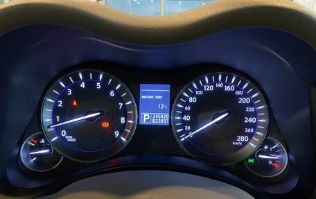 Infiniti Q70 I, 2014 год, 1 800 000 рублей, 11 фотография