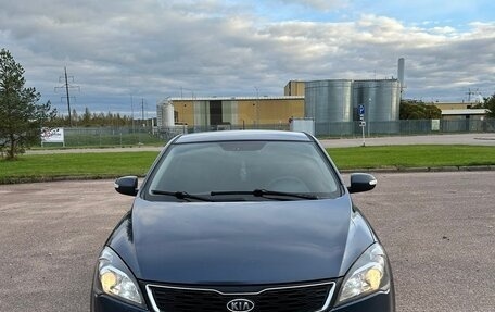 KIA cee'd I рестайлинг, 2011 год, 680 000 рублей, 1 фотография