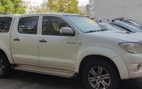Toyota Hilux VII, 2011 год, 1 450 000 рублей, 2 фотография