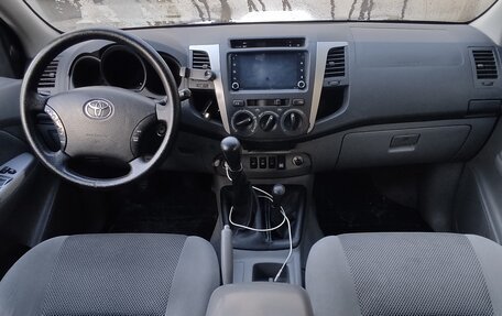 Toyota Hilux VII, 2011 год, 1 450 000 рублей, 9 фотография